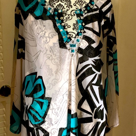 Tunic - Picture 6 of 6